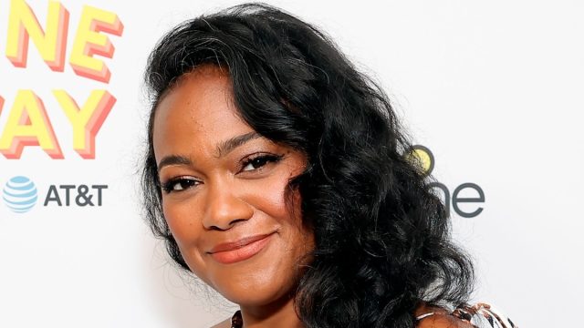 Hello Sunshine’s Second Annual Shine Away Experiential Event, Connected by AT&T