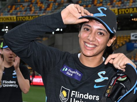 Cricketer Smriti Mandhana in Two-Piece Workout Gear is in "Strikers Blue"