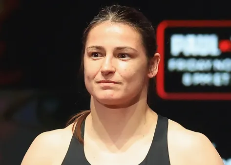 Boxer Katie Taylor in Two-Piece Workout Gear is an "Icon"