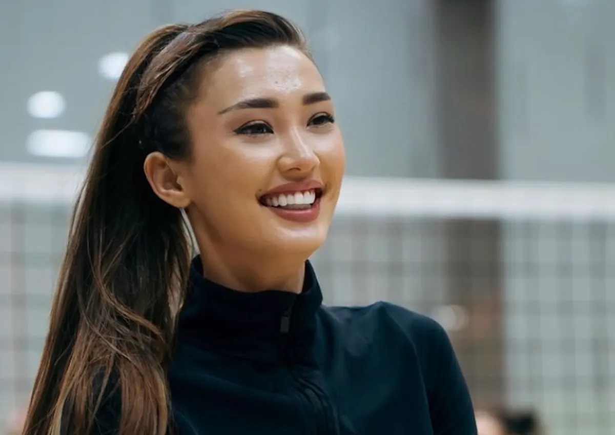 Xonada kechasi porno Elis kozoynak orqali porno