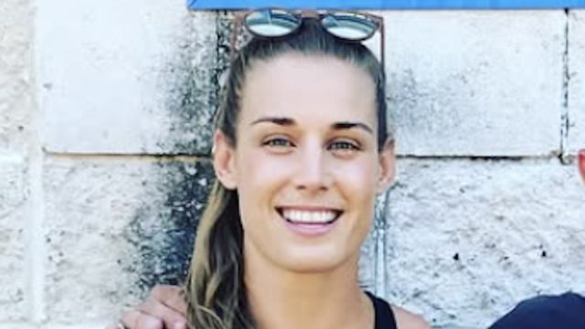 CrossFit Athlete Harriet Roberts in Two-Piece Workout Gear Shares "Pulling Drills"
