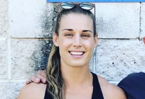 CrossFit Athlete Harriet Roberts in Two-Piece Workout Gear Shares "Pulling Drills"