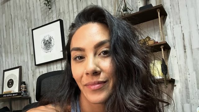Fitness Model Hannah Eden in Two-Piece Workout Gear is "So Excited"