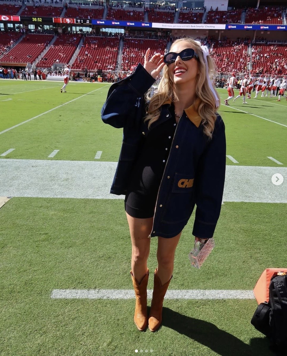 Brittany Mahomes looks cute on the field.