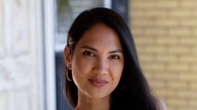 Rachael Attard in Two-Piece Workout Gear Shares "21-Day Challenge"