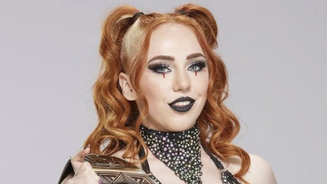 Isla Dawn Shows Off Amazing Body in New Gym Selfie