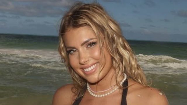 Andreea Dragoi Shows Off Amazing Body in Her "Natural Habitat"