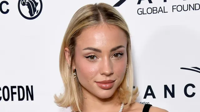 Charly Jordan Shows Off Amazing Body "Feeling so Thankful"