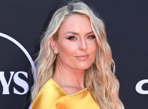 Lindsey Vonn Shows Off Amazing Body "Defrosting"