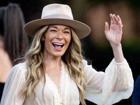 Leann Rimes in Cute Workout Gear Shares Favorite Trader Joe’s Treats