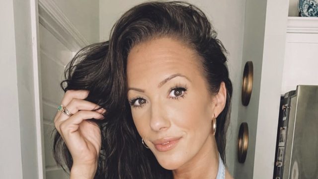 Fitness Influencer Jenna Fail in Two-Piece Workout Gear Shares "What I Eat in a Day"