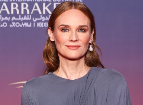 Diane Kruger Shows Off Amazing Six-Pack Abs in "Favorite Gym in the Jungle"