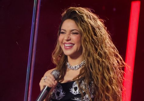 Shakira in Two-Piece Workout Gear is "Starting my Year"