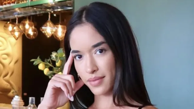 Noel Arevalo Flaunts Transformation in Two-Piece Workout Gear