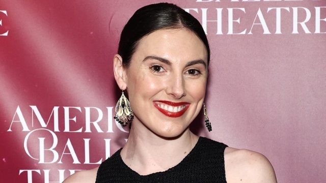 Tiler Peck Flaunts Amazing Body in New Dance Lift Attempt