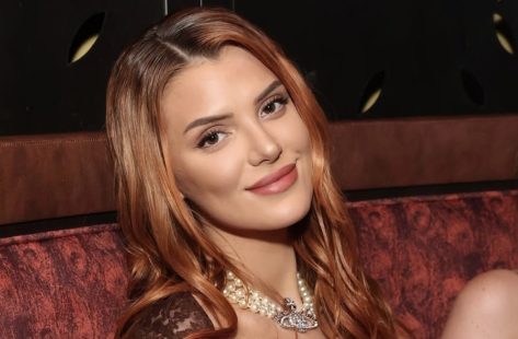 Alissa Violet's Stunning Workout Routine