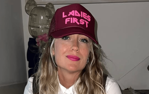 Kathryn Budig Strikes Yoga Poses and Says "Calm Feelings" in New Post