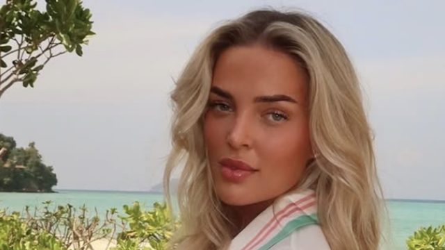 Mary Bedford Shows Off Amazing Body "Exploring"