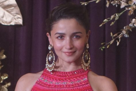Alia Bhatt Embraces the Sun and Sea in Stunning Vacation Snapshot
