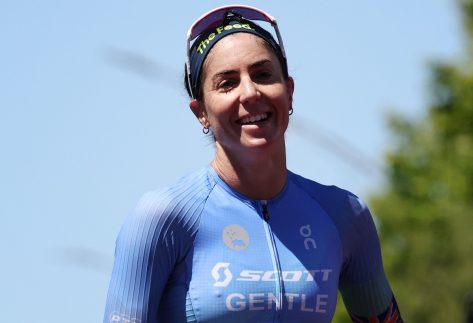 Triathlete Ashleigh Gentle Shows Off Amazing Body: "Unplugged to Recharge"