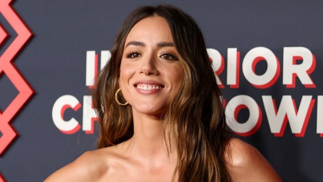 Chloe Bennet Shows Off Amazing Body "at Home Being So Chill"