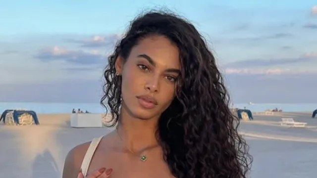 ‘Love Island’ Star Sophie Piper is "Bronzed With a Dash of Red" in Stunning New Images