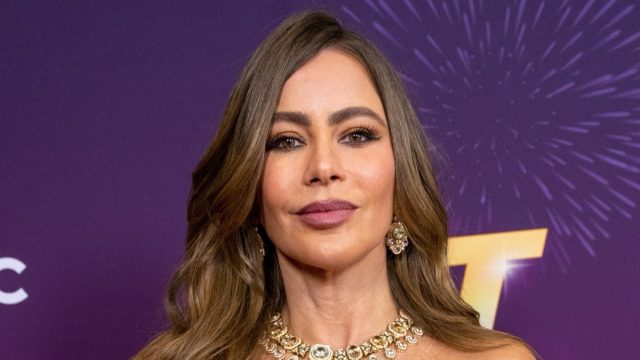 Sofia Vergara’s 7 Exercises to Stay in Bombshell Shape at 52