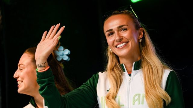 Sharlene Mawdsley Shows Off Incredible Figure in "Training Camp Dump"