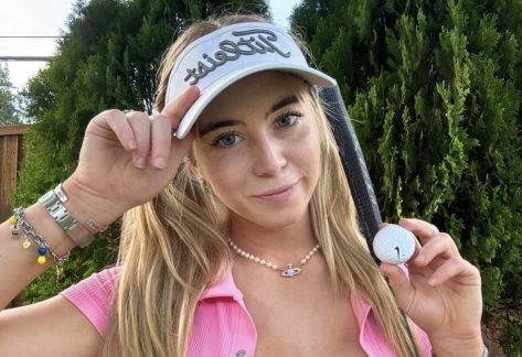 Grace Charis Invites You to Play Par 3 - See Her Incredible Figure!