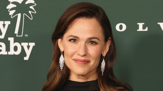 Jennifer Garner's Strong & Sculpted Workout Routine