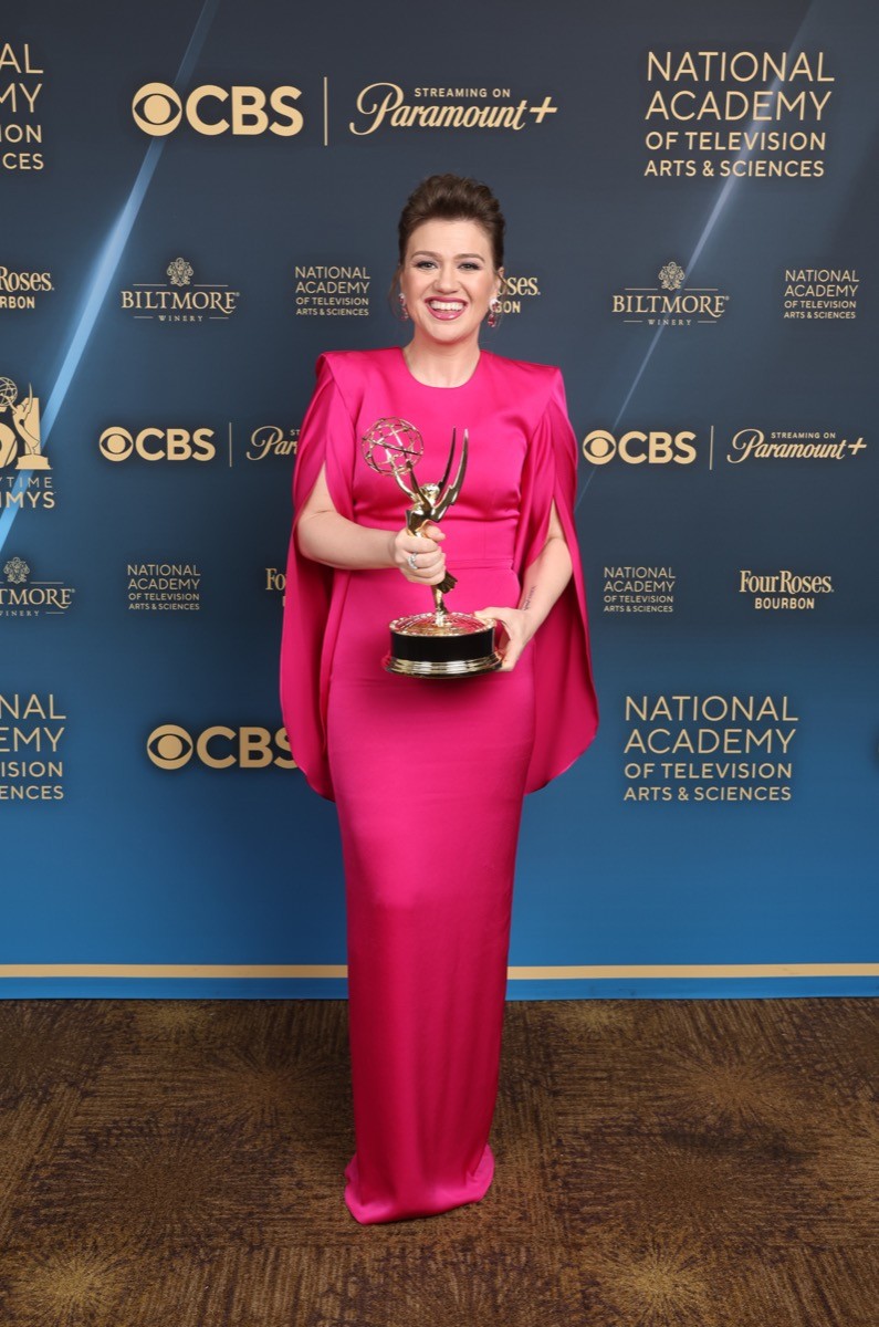 Kelly Clarkson wins the Emmy for Daytime Talk Series