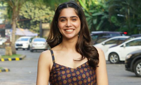Sharvari's Beach Workout is Hardcore Tire Training in Black Outfit