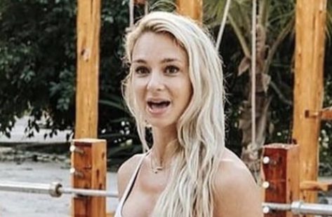 Whitney Wiser in Two-Piece Workout Gear Shows Off "Strength"