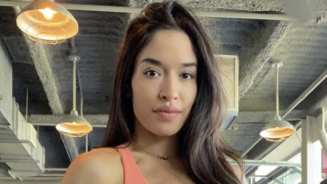 Noel Arevalo in Two-Piece Workout Gear Shows You How to Get "Sustainable Results"