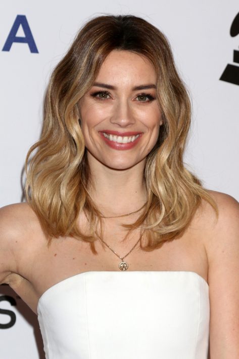 Arielle Vandenberg In Bikini Is Serving “Summer On A Silver Platter”